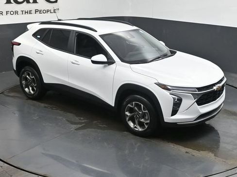 New 2026 Chevrolet Trax LT w/ Driver Confidence Package image 26