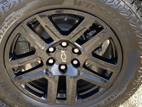 Used 2024 Chevrolet Silverado 1500 RST AWD/4WD image 28
