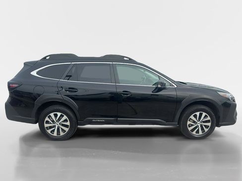 Used 2024 Subaru Outback Premium AWD/4WD image 6