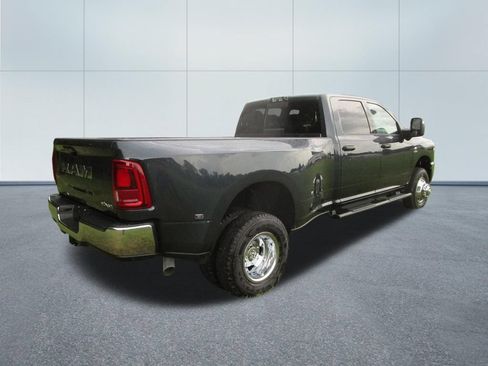 New 2026 RAM 3500 Tradesman AWD/4WD image 6