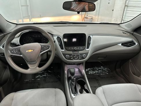 Used 2023 Chevrolet Malibu LS FWD image 22