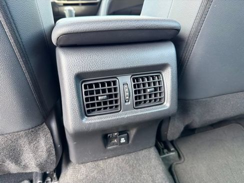 Used 2025 Toyota Camry SE FWD image 27