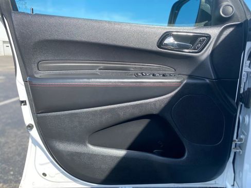 Used 2024 Dodge Durango GT RWD image 19