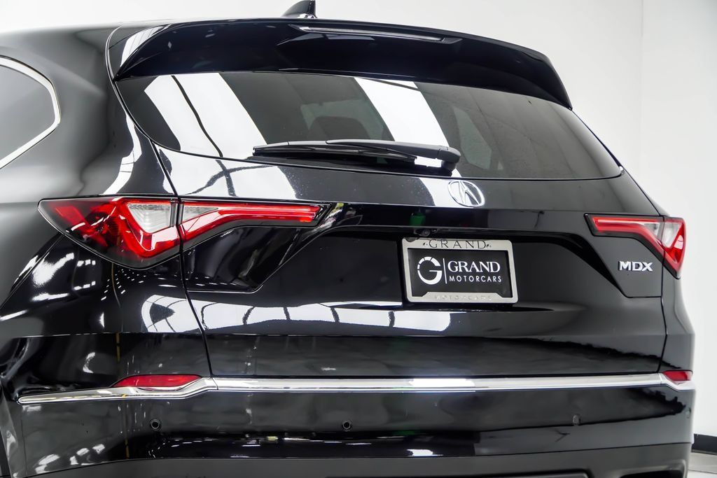 Used 2024 Acura MDX w/ Technology Package FWD image 17