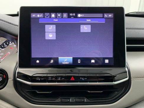 Used 2025 Jeep Compass Limited AWD/4WD image 9