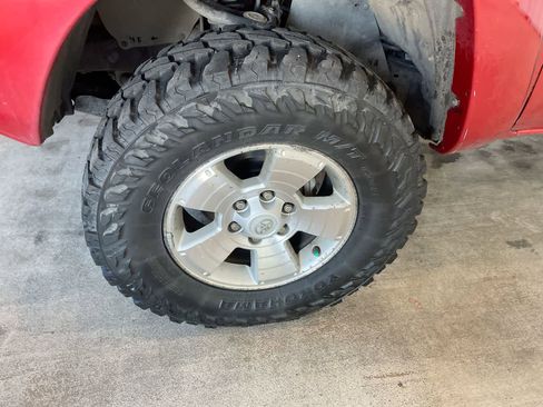 Used 2014 Toyota Tacoma 4x4 Double Cab w/ TRD Sport Package image 10