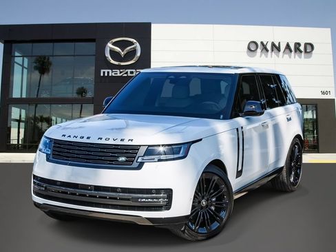 Used 2025 Land Rover Range Rover SE AWD/4WD image 1