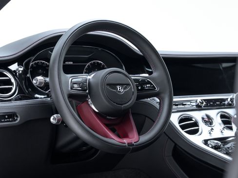 Used 2023 Bentley Continental GT Mulliner AWD/4WD image 28