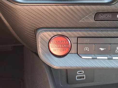 Used 2025 Ford Mustang Coupe RWD image 26