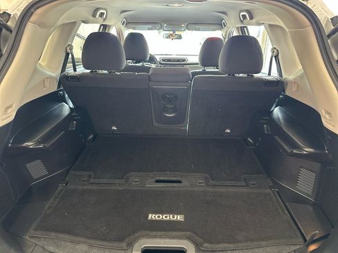 Used 2016 Nissan Rogue S AWD/4WD image 15