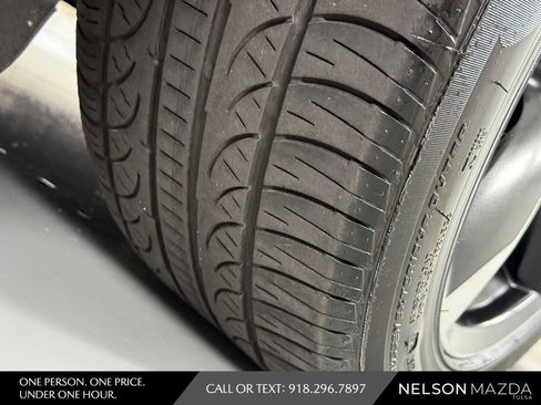 Used 2018 Ford Mustang GT RWD image 14