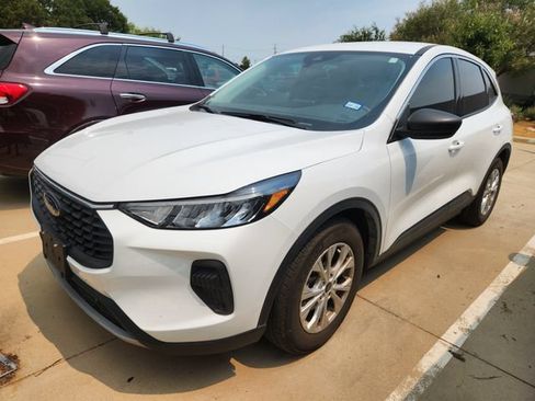 Used 2023 Ford Escape Active FWD image 2