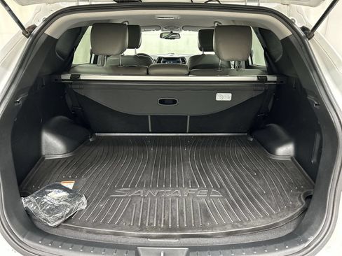Used 2017 Hyundai Santa Fe Sport w/ 2.4L Value Package 06 AWD/4WD image 21