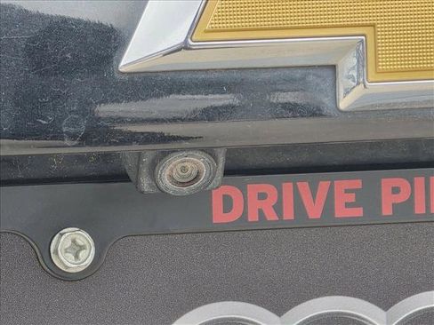 Used 2016 Chevrolet Equinox LTZ w/ Enhanced Convenience Package image 13