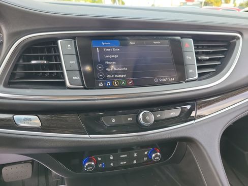 Used 2021 Buick Enclave Avenir w/ Avenir Technology Package image 20