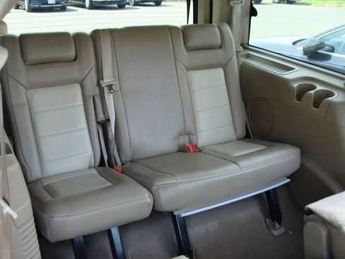 Used 2006 Ford Expedition Eddie Bauer AWD/4WD image 25