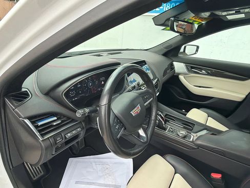 Used 2021 Cadillac CT5 V w/ Premium Package RWD image 21