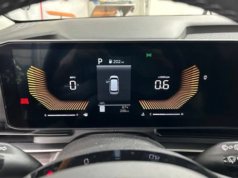 New 2026 Kia Carnival EX FWD image 17