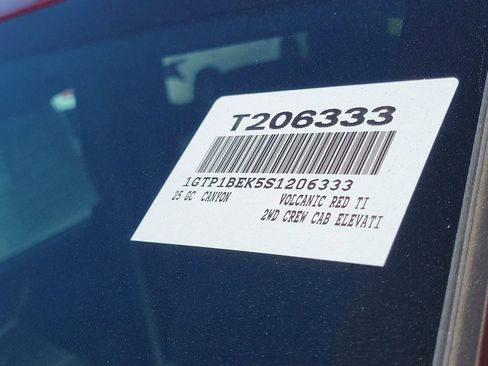 Used 2025 GMC Canyon Elevation w/ Convenience Package image 29