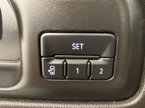 Used 2021 GMC Sierra 1500 AT4 image 13