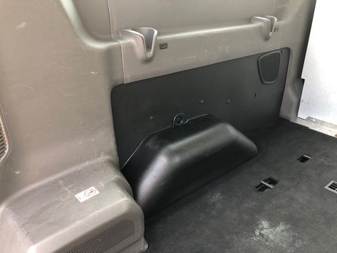 Used 2023 Ford Transit 350 XLT RWD image 27