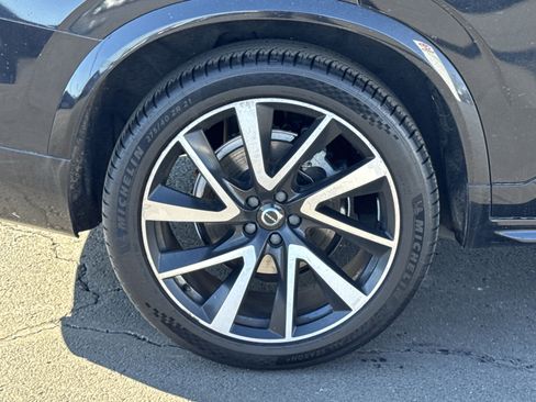 Used 2020 Volvo XC90 T6 Momentum image 19
