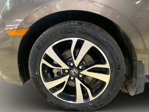 Used 2018 Honda Odyssey Elite image 28