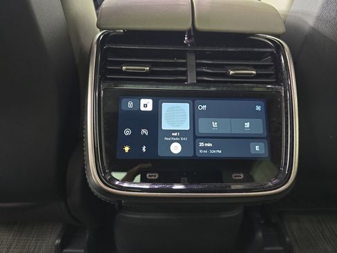 Used 2023 Rivian R1T Adventure image 28