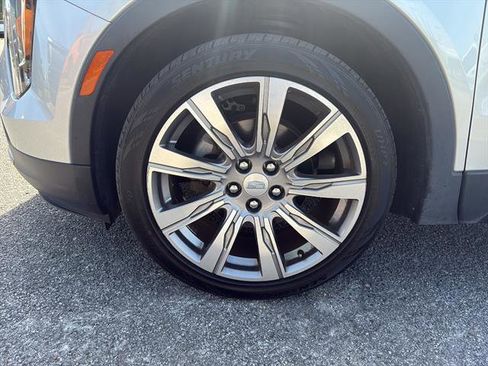 Used 2019 Cadillac XT4 Sport FWD image 9