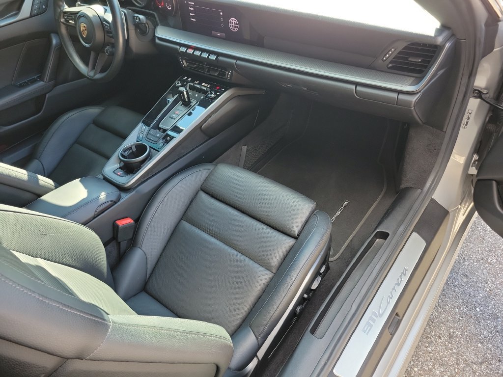 Certified 2024 Porsche 911 Carrera RWD image 18