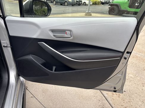 Used 2023 Toyota Corolla SE FWD image 27