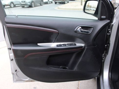 Used 2016 Dodge Journey R/T w/ Driver Convenience Group image 17