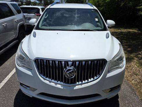 Used 2016 Buick Enclave Leather FWD image 2