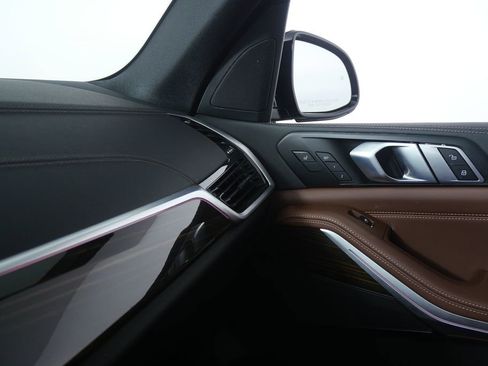 Certified 2023 BMW X5 xDrive40i w/ M Sport Package image 25