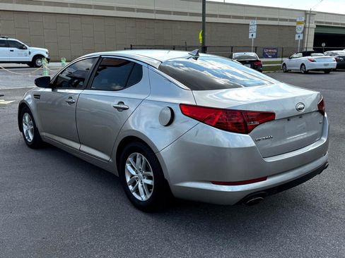 Used 2011 Kia Optima LX w/ Convenience Pkg image 4