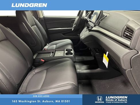 New 2026 Honda Odyssey EX-L image 9