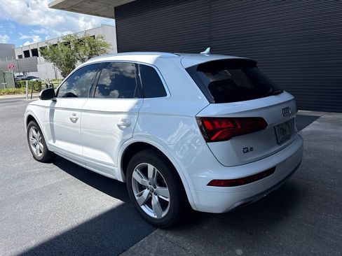 Used 2019 Audi Q5 2.0T Premium w/ Convenience Package AWD/4WD image 3