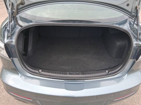Used 2013 MAZDA MAZDA3 i SV FWD image 21