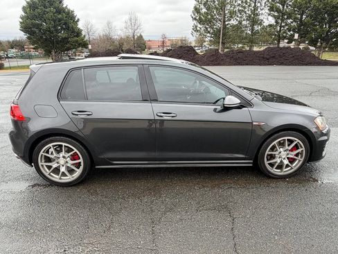 Used 2017 Volkswagen GTI SE FWD image 2