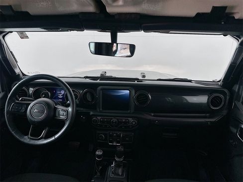 Used 2022 Jeep Gladiator Sport image 23