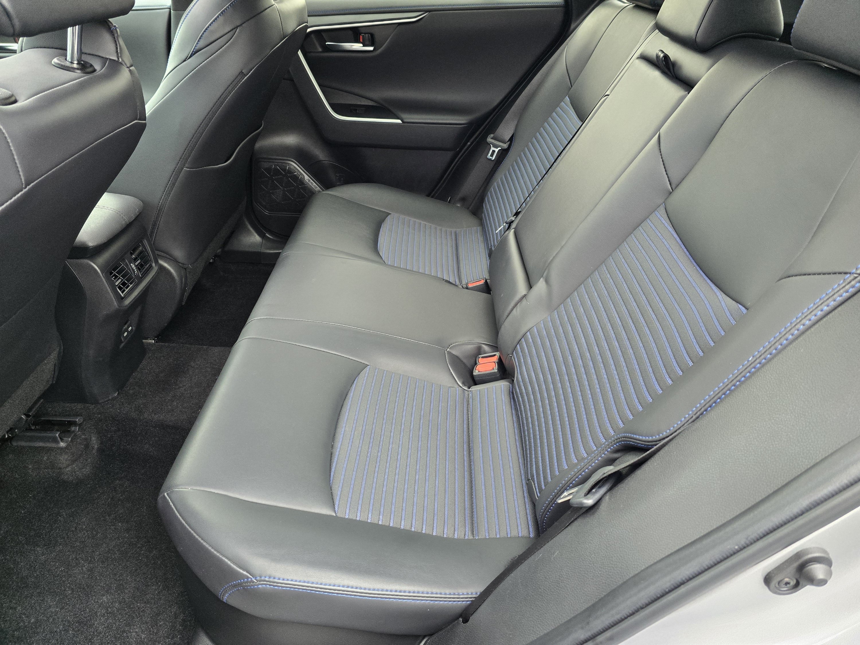 Used 2024 Toyota RAV4 XSE w/ Advanced Technology Package AWD/4WD image 6