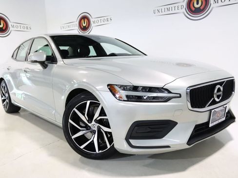 Used 2020 Volvo S60 T6 Momentum AWD/4WD image 10
