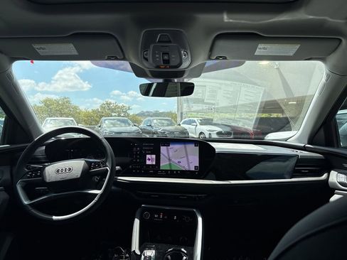 New 2025 Audi Q5 Premium AWD/4WD image 18