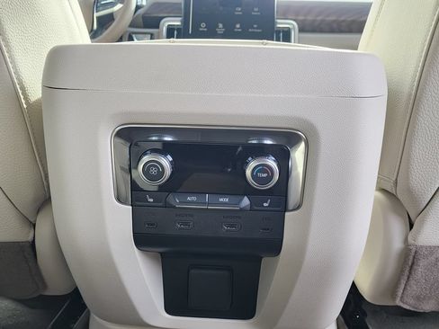 New 2026 GMC Yukon XL Denali w/ Denali Reserve Package AWD/4WD image 56