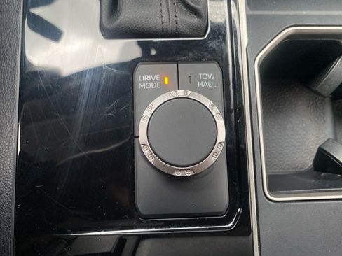 Used 2022 Toyota Tundra SR5 image 27