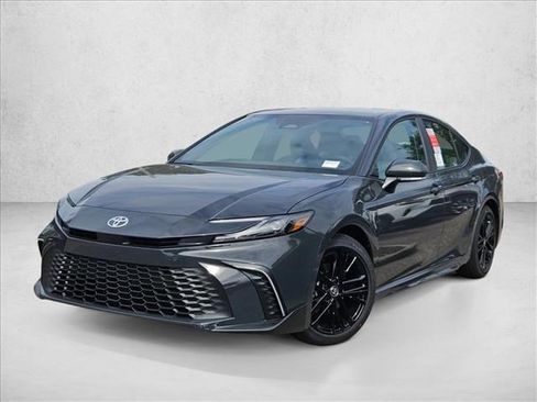 New 2026 Toyota Camry SE image 1