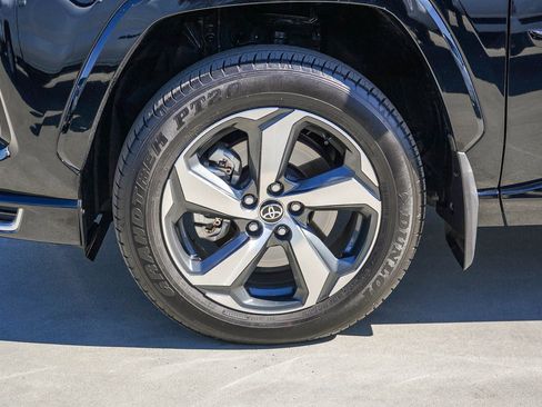 Certified 2025 Toyota RAV4 SE w/ Weather & Moonroof Package image 5