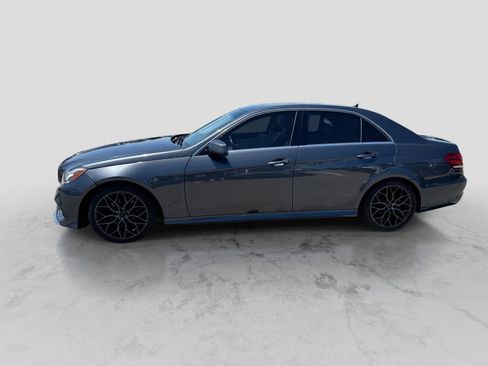 Used 2014 Mercedes-Benz E 350 4MATIC Sedan image 3