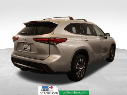 Used 2022 Toyota Highlander XLE
