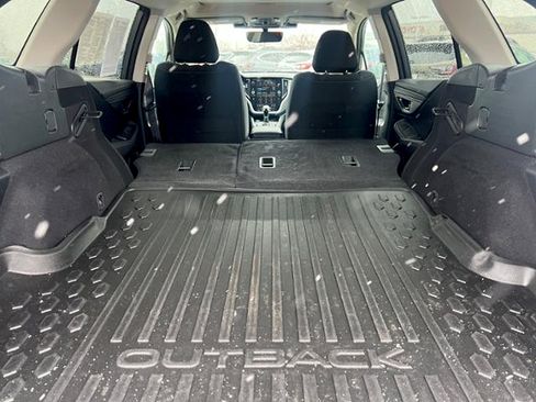 Certified 2025 Subaru Outback Premium AWD/4WD image 10